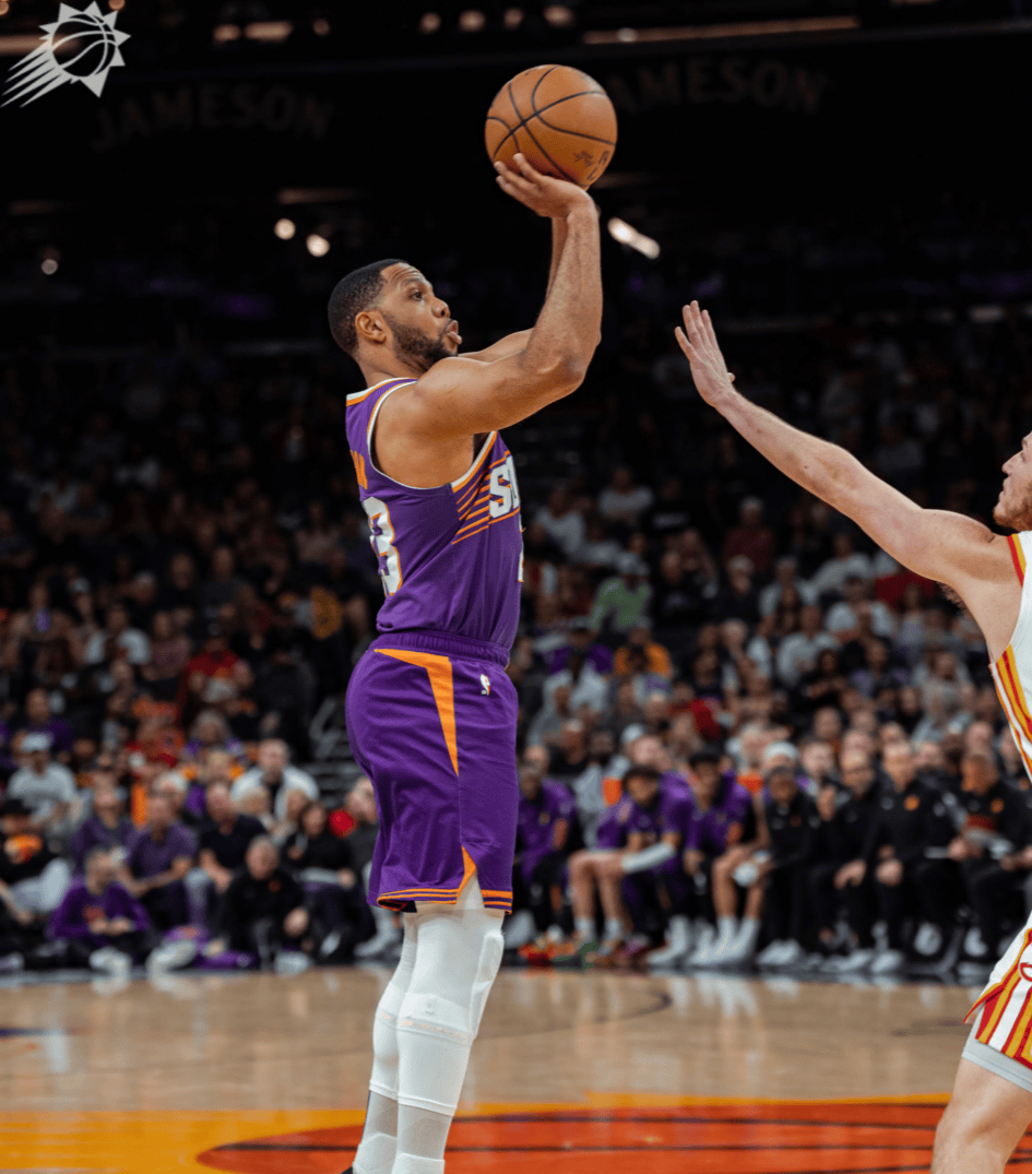 lol官方-包含加时末段足总杯焦点战；纽约尼克斯篮板制胜；气氛紧张；赛季目标并未改变的词条